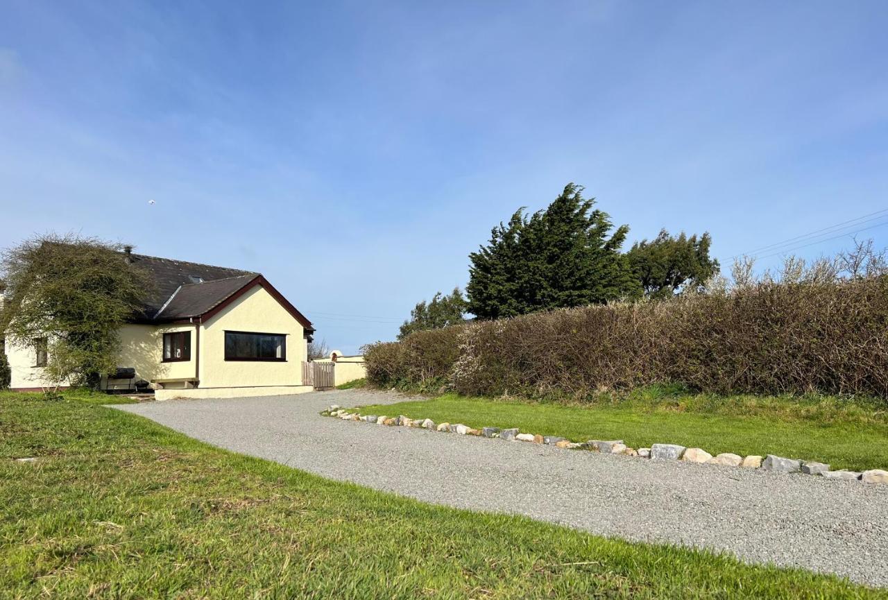 3 Bed Detached Cottage- Log Burner Mountain Views Beaumaris Extérieur photo