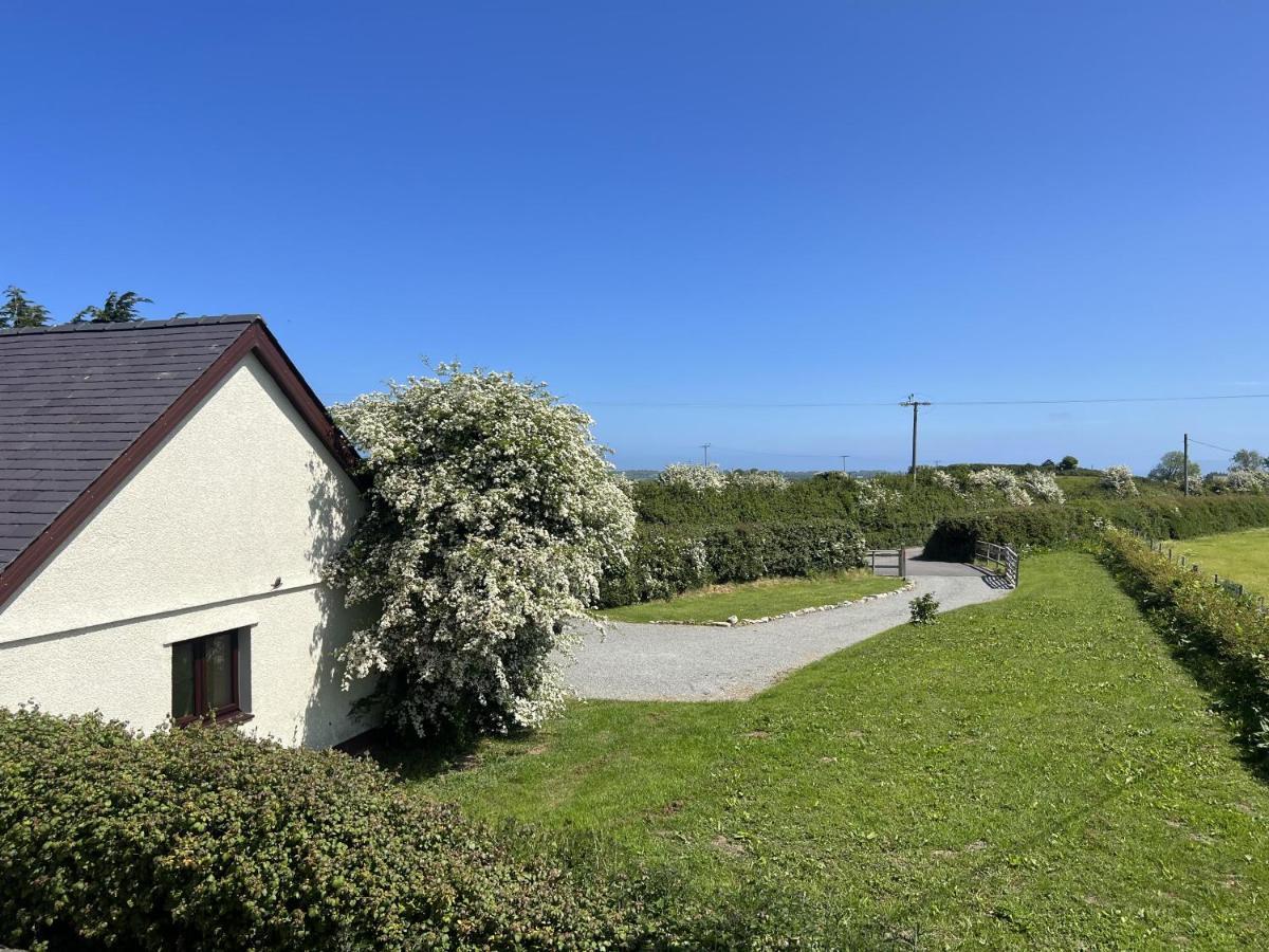 3 Bed Detached Cottage- Log Burner Mountain Views Beaumaris Extérieur photo